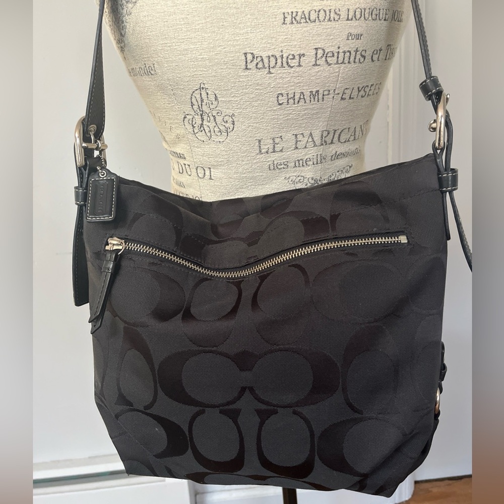 Coach Signature Black Hobo Convertible bag